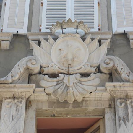 Palazzo Brigido Hotel Trieste Exterior photo